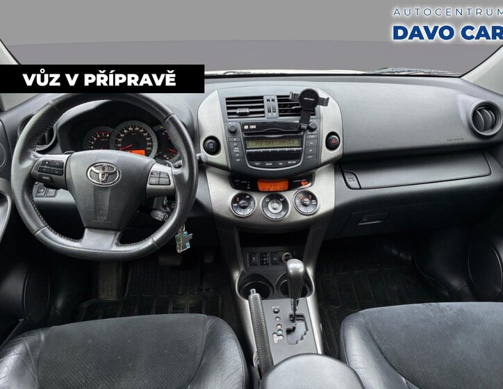 Toyota RAV4 SUV / Terénní 2,0 l 116 kw