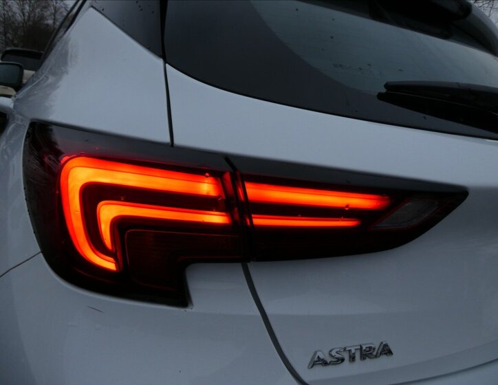 Opel Astra Hatchback 1,6 l 81 kw