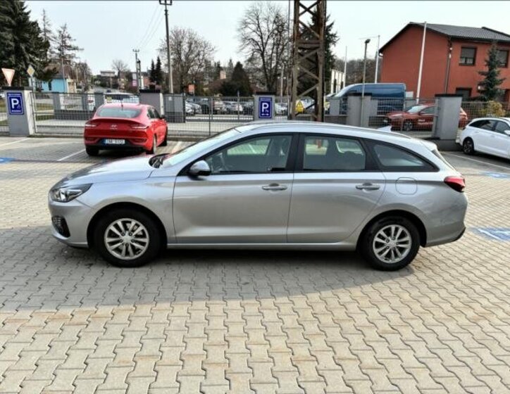 Hyundai i30 Kombi 1,6 l 85 kw