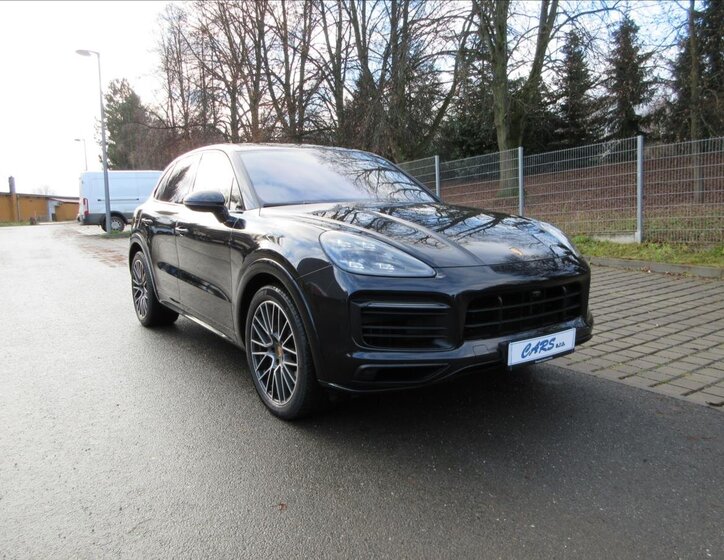 Porsche Cayenne Kombi 2,9 l 324 kw