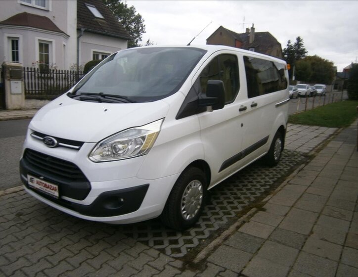 Ford Transit Custom 3