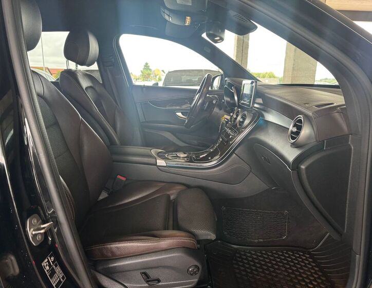 Mercedes-Benz GLC 14