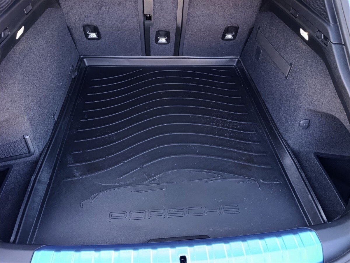 Porsche Taycan Kombi 0,0 560 kw