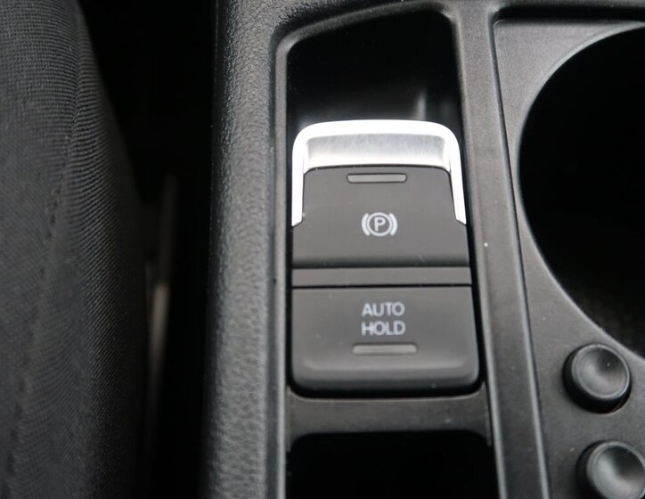 Volkswagen Touran Kombi 2,0 l 110 kw