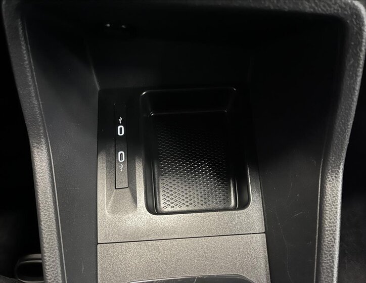 Volkswagen Caddy Skříň 2,0 l 55 kw