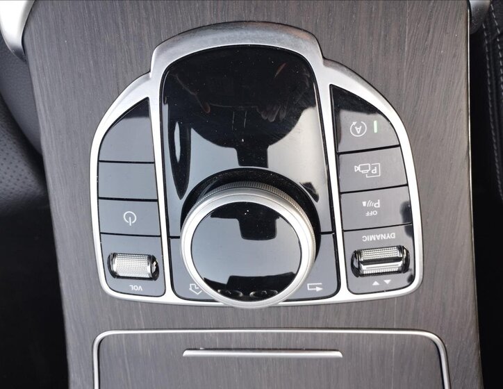 Mercedes-Benz Třídy C Kombi 2,0 l 143 kw