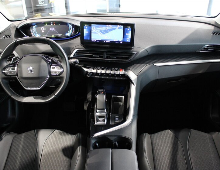 Peugeot 3008 SUV / Terénní 1,6 l 165 kw