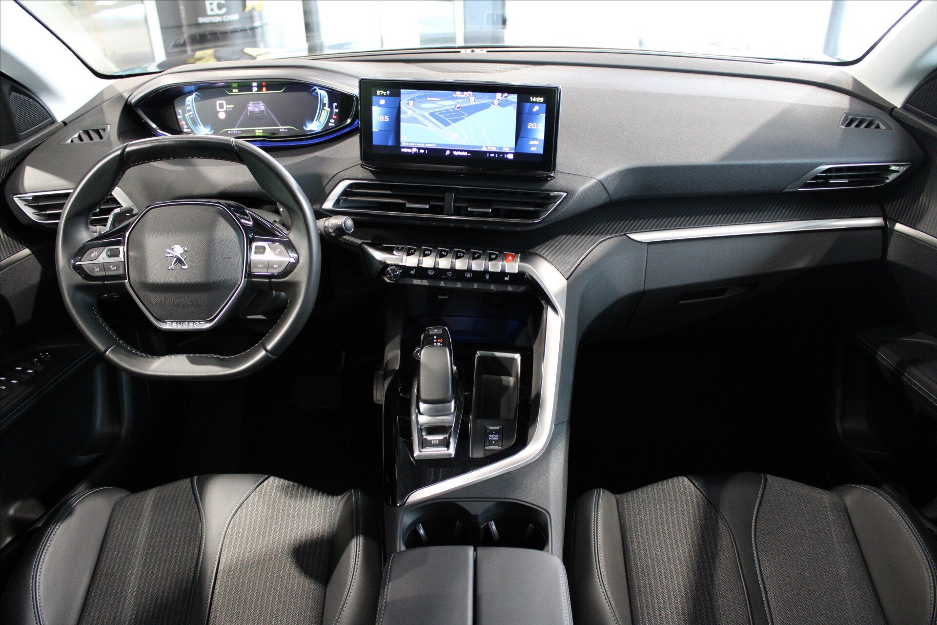 Peugeot 3008 SUV / Terénní 1,6 l 165 kw