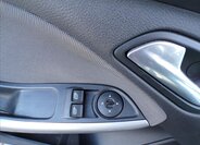 Ford Focus Kombi 998,0 92 kw