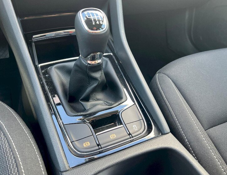 Škoda Karoq Hatchback 1,5 l 110 kw