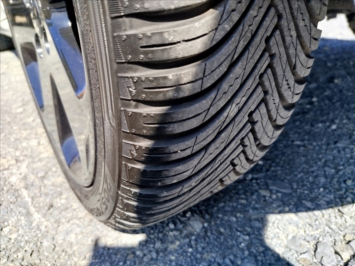 KIA Rio Hatchback 1,4 l 66 kw