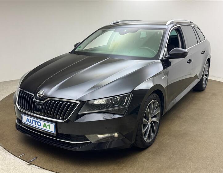 Škoda Superb 1