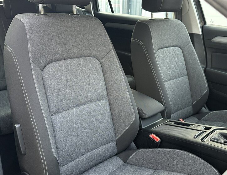 Volkswagen Passat Kombi 1,5 l 110 kw