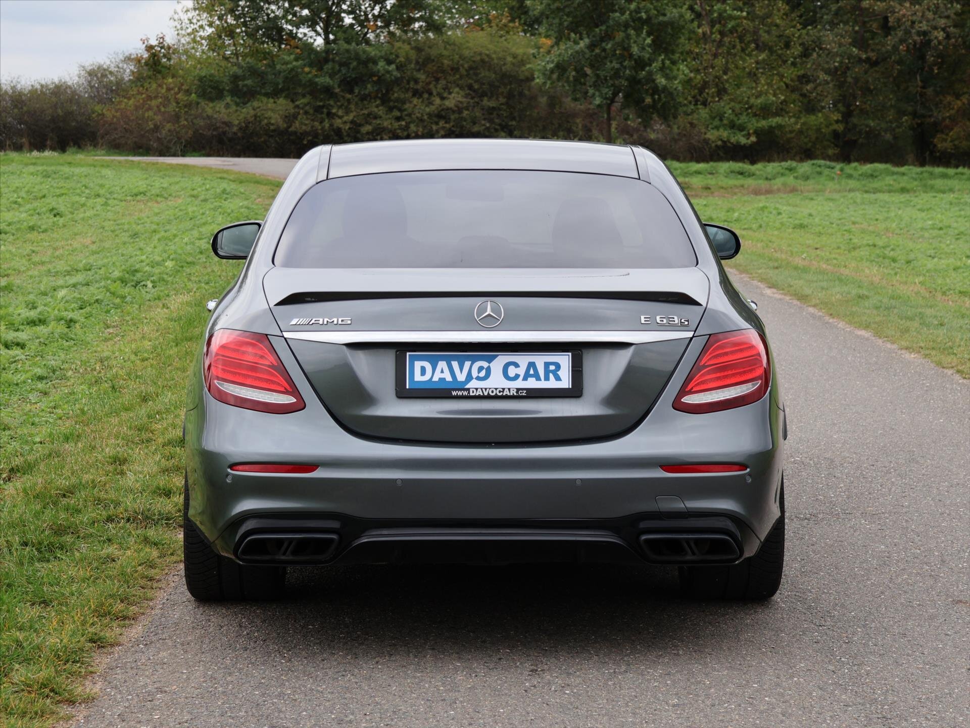 Mercedes-Benz Třídy E Sedan 4,0 l 450 kw