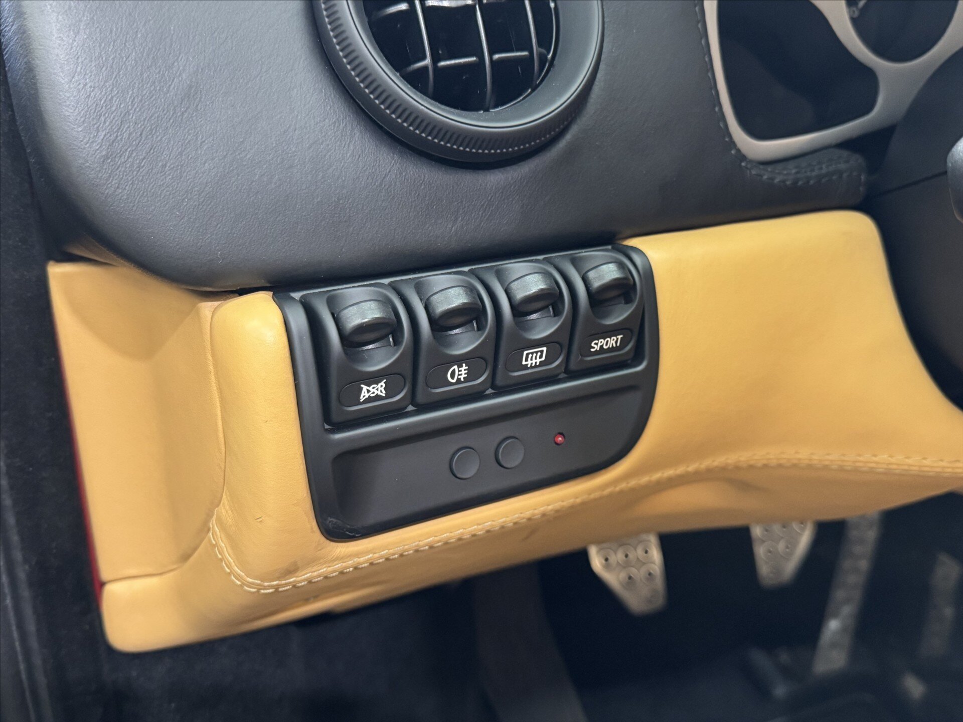 Ferrari 360 Kupé 3,6 l 294 kw