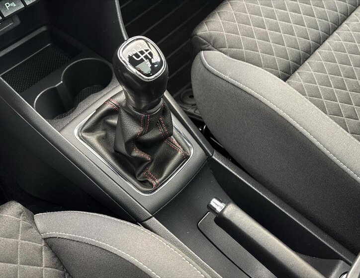 Škoda Rapid Hatchback 999,0 81 kw