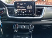 KIA Stonic SUV 1,2 l 62 kw