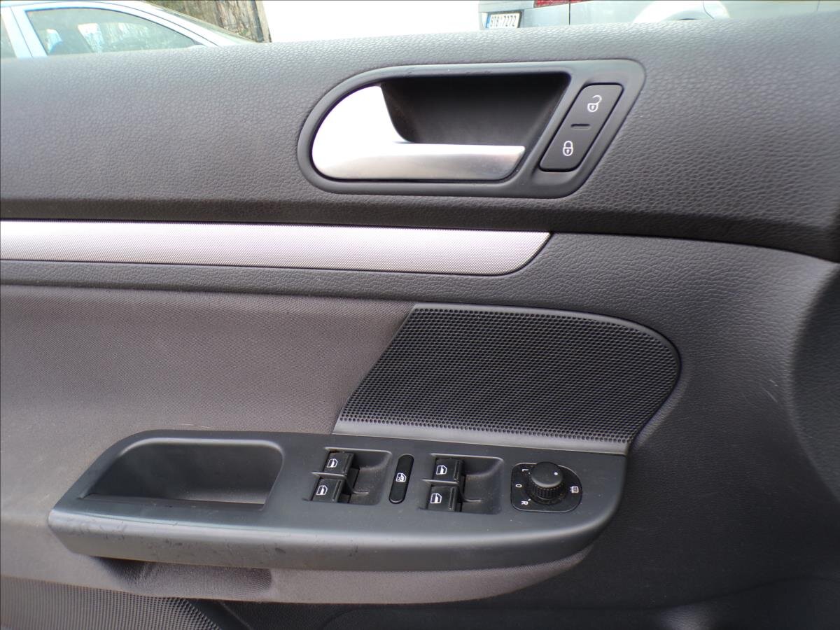 Volkswagen Golf Kombi 1,4 l 90 kw