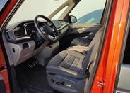 Volkswagen Multivan 8