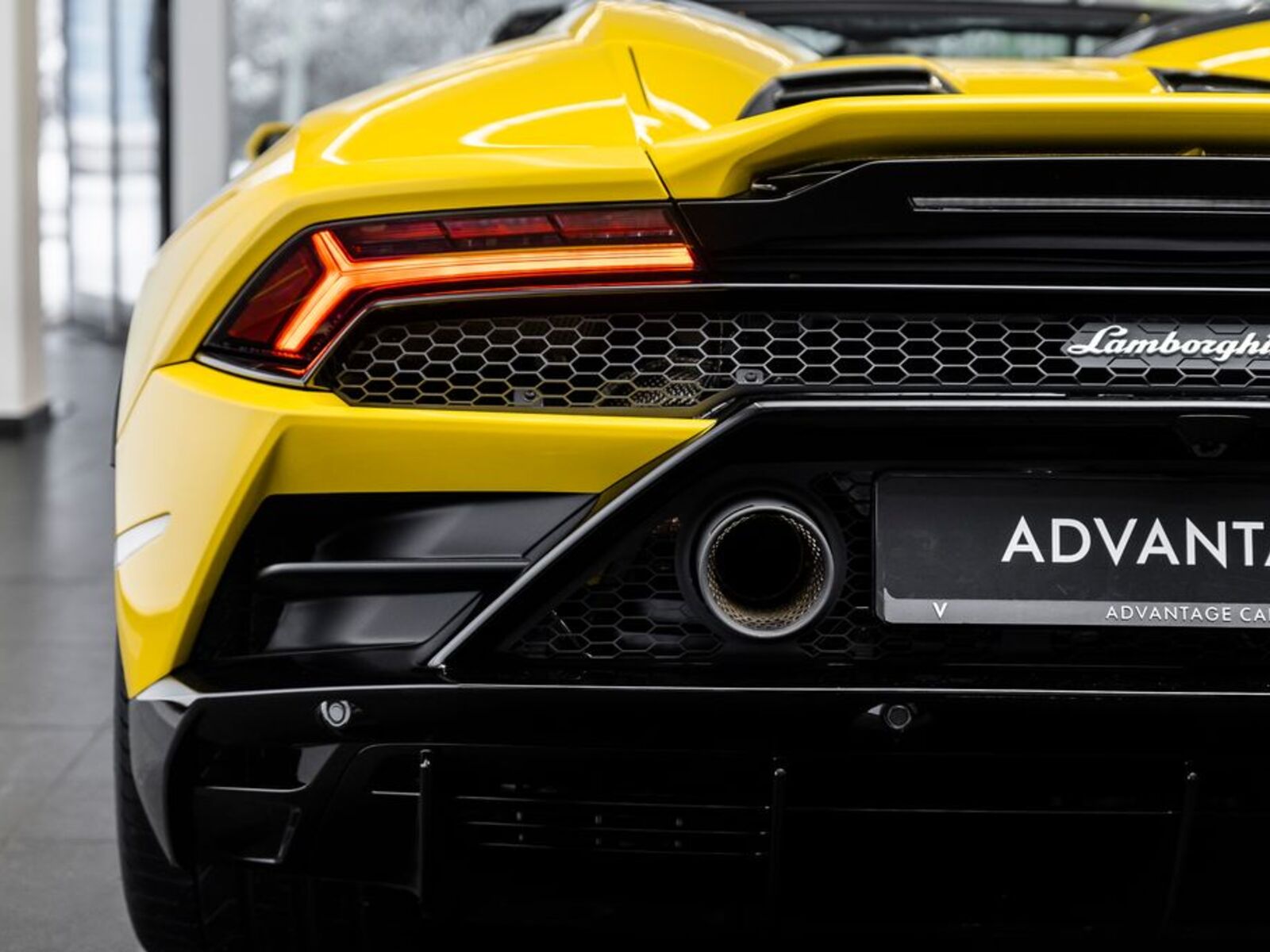 Lamborghini Huracán 10