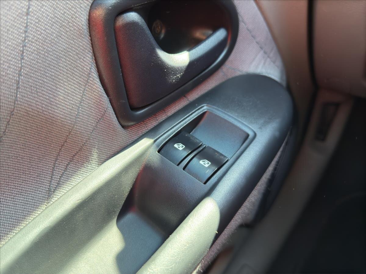 Renault Clio Hatchback 1,1 l 55 kw