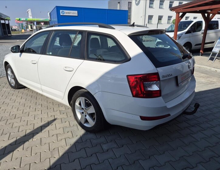 Škoda Octavia Kombi 1,6 l 77 kw