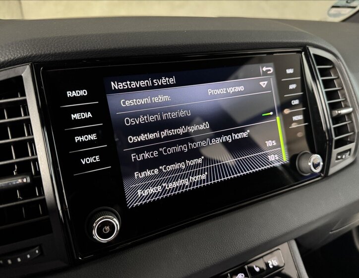 Škoda Karoq SUV / Terénní 2,0 l 110 kw