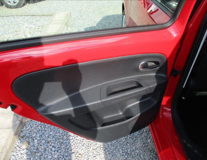 Volkswagen up! Hatchback 999,0 44 kw