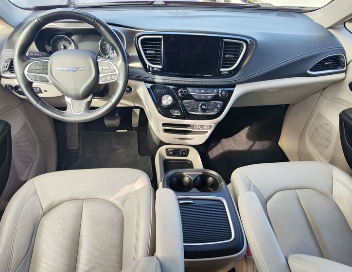 Chrysler Pacifica MPV 3,6 l 214 kw