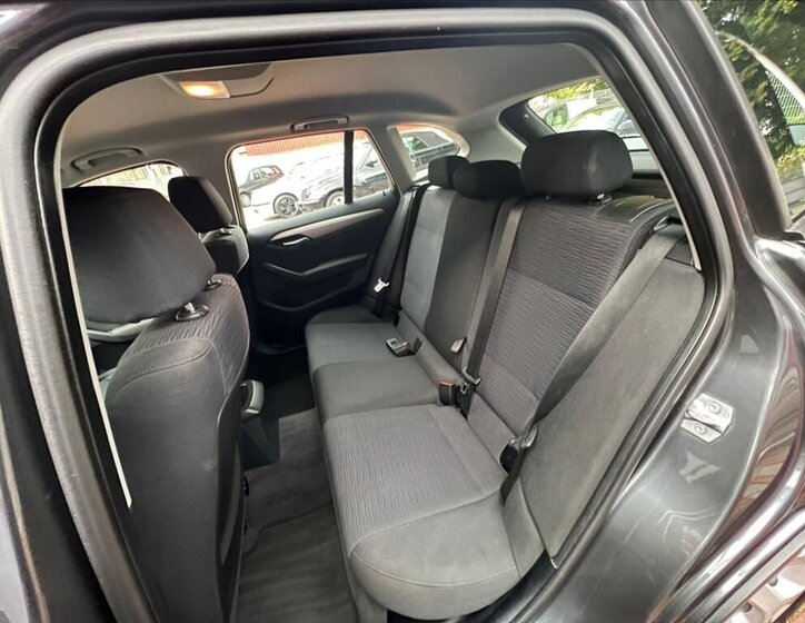 BMW X1 Kombi 2,0 l 105 kw