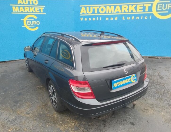 Mercedes-Benz Třídy C Kombi 1,8 l 115 kw
