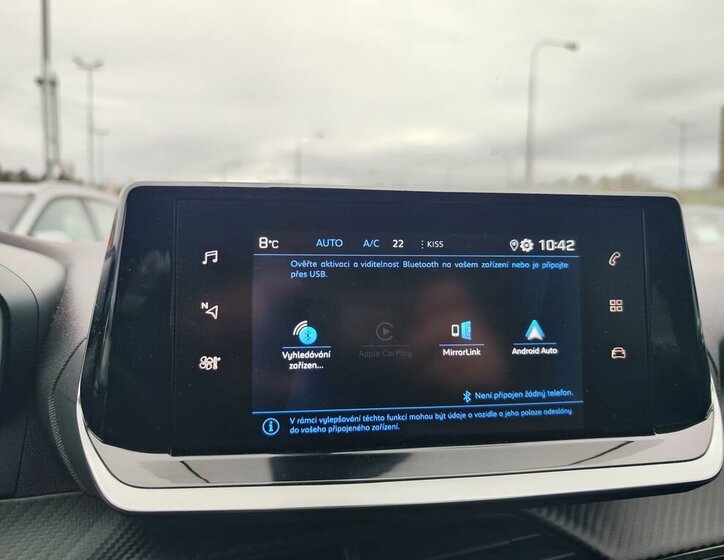 Peugeot 2008 SUV 1,2 l 96 kw