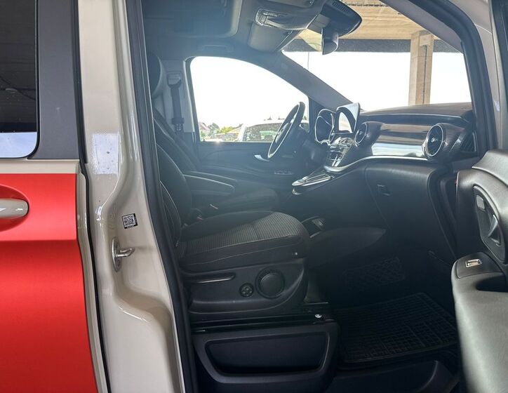 Mercedes-Benz EQV 15