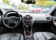 Nissan Maxima Sedan / Limuzína 2,0 l 103 kw
