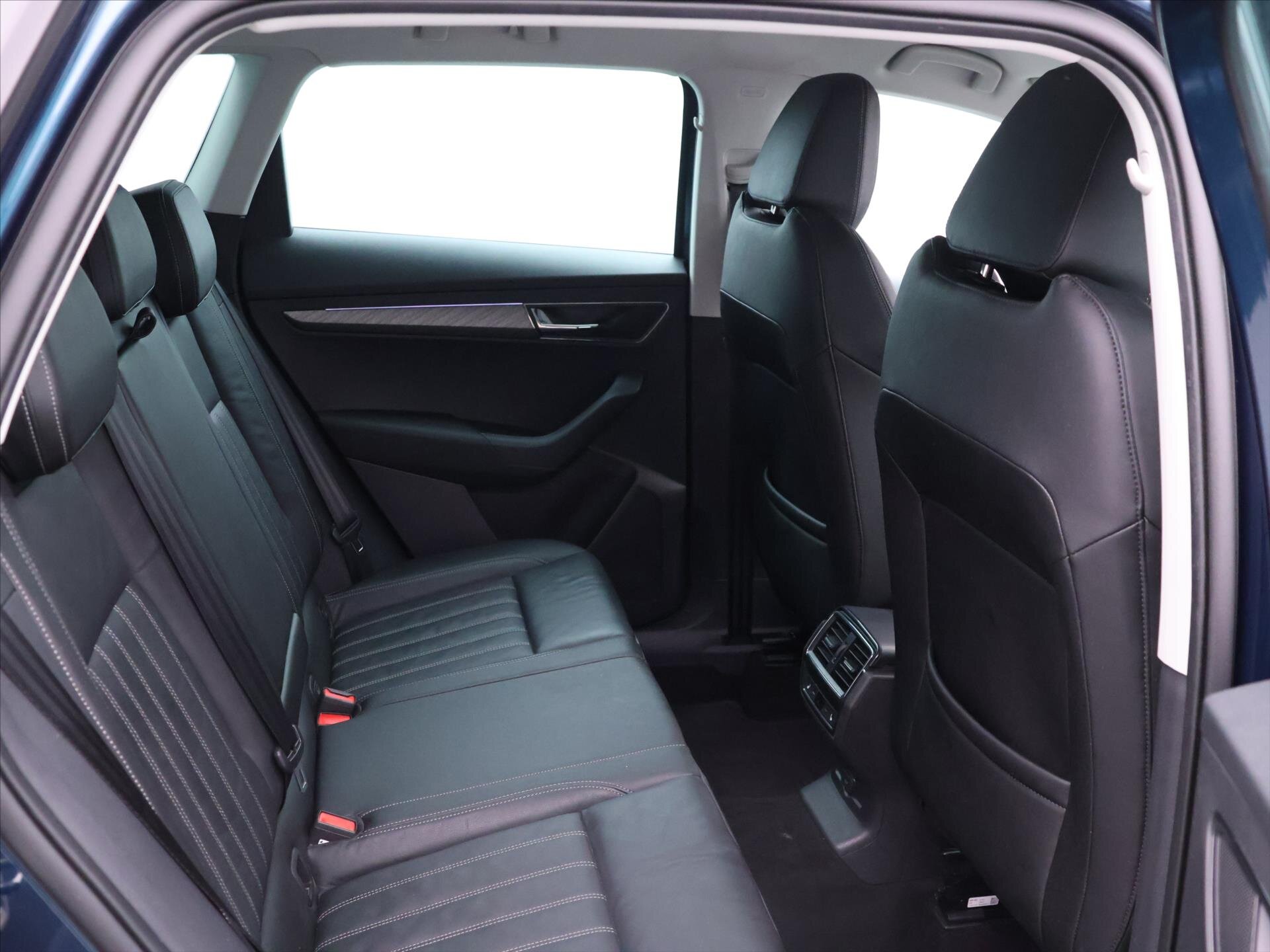 Škoda Karoq SUV 1,5 l 110 kw