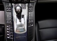 Porsche Panamera 32