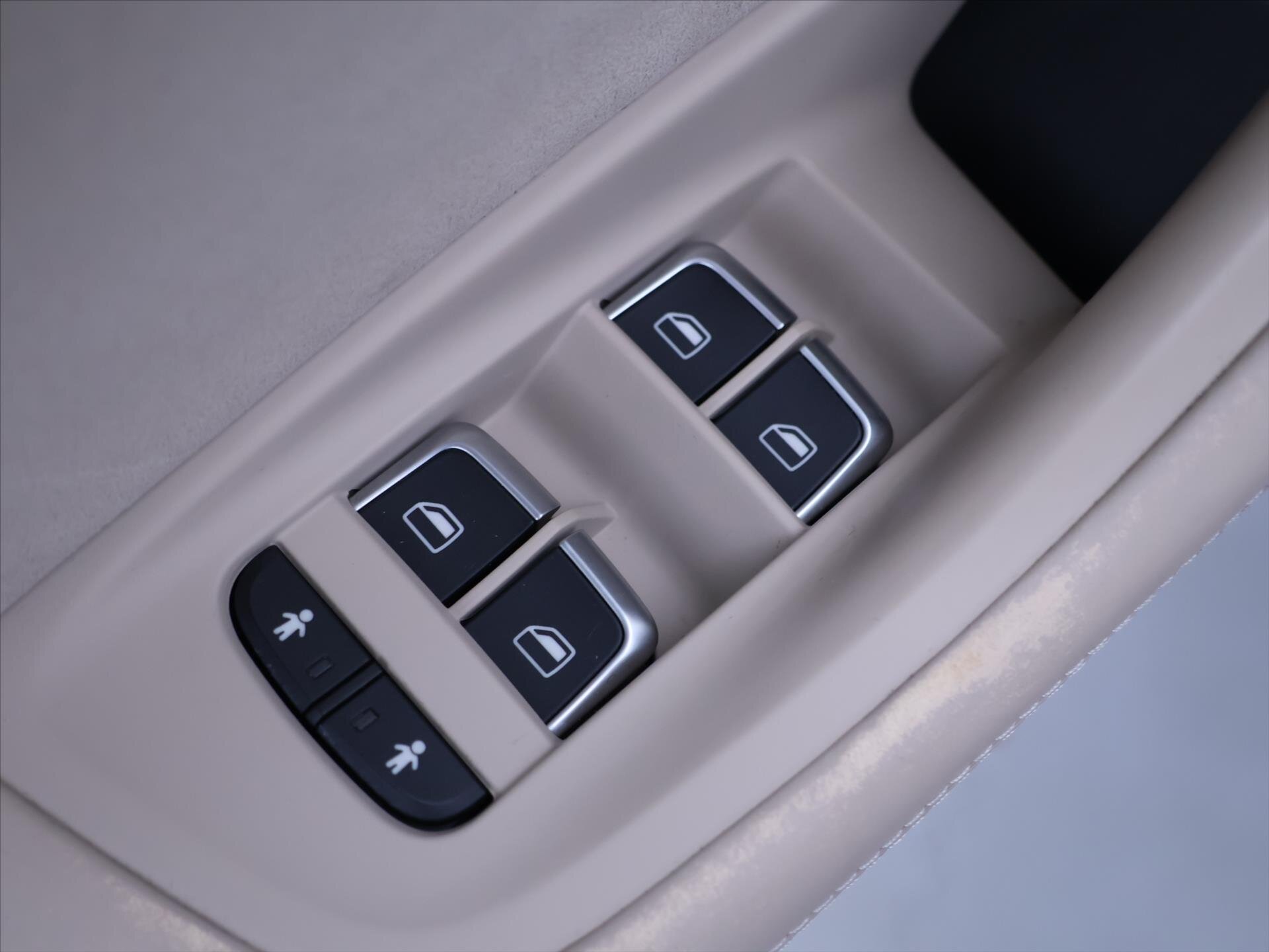 Audi A6 Allroad Kombi 3,0 l 200 kw