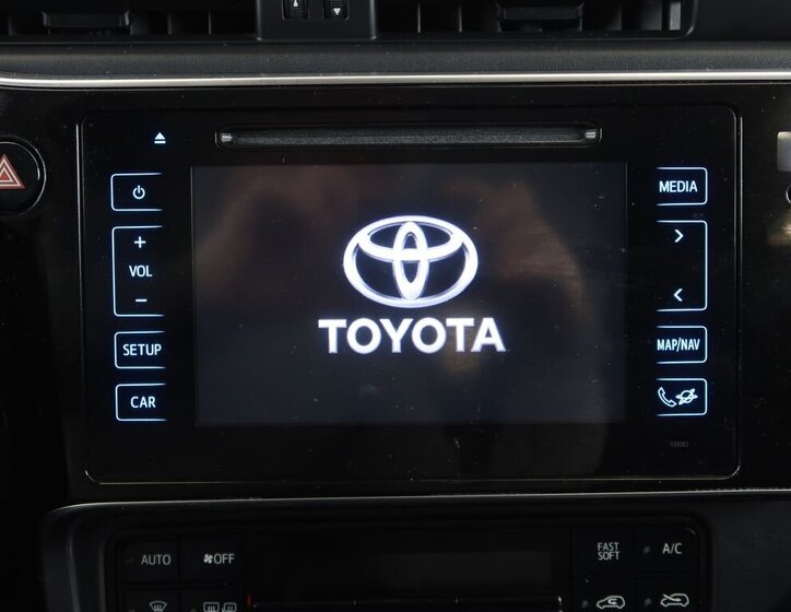 Toyota Auris Kombi 1,8 l 73 kw