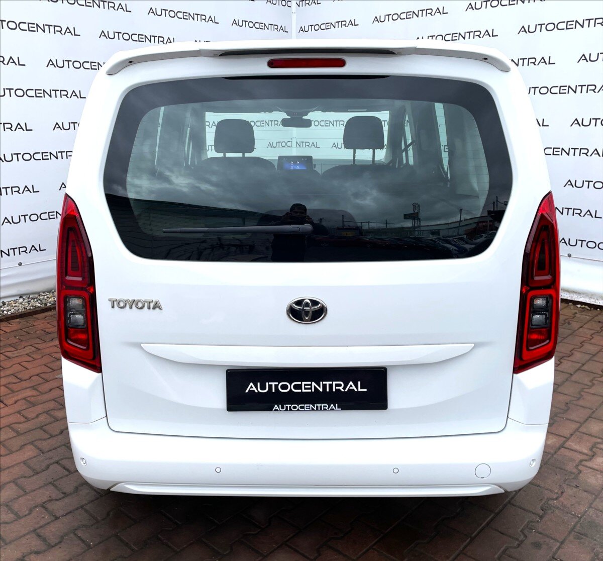 Toyota ProAce City Verso MPV 1,2 l 81 kw