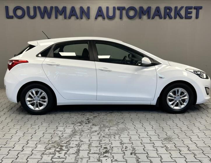 Hyundai i30 15