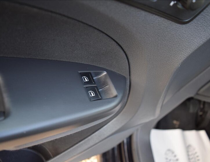 Volkswagen Touran MPV 1,4 l 103 kw