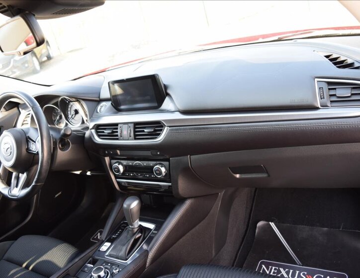 Mazda 6 Sedan / Limuzína 2,5 l 141 kw