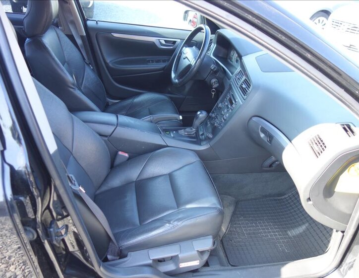 Volvo S60 Sedan 2,4 l 120 kw