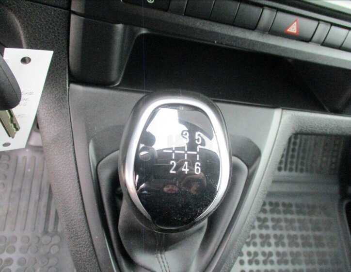 Peugeot Traveller Ostatní 2,0 l 110 kw