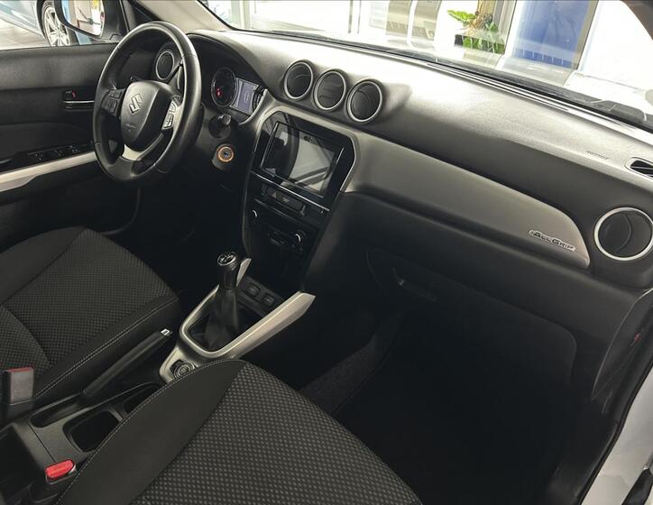 Suzuki Vitara 9