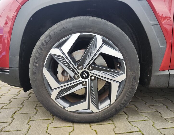 Hyundai Tucson SUV / Terénní 1,6 l 195 kw