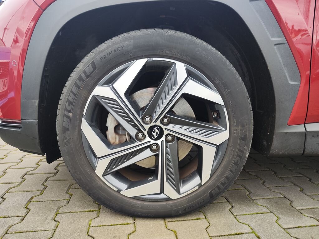 Hyundai Tucson SUV / Terénní 1,6 l 195 kw