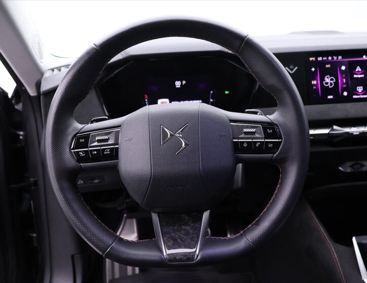 DS Automobiles DS4 Hatchback 1,6 l 165 kw