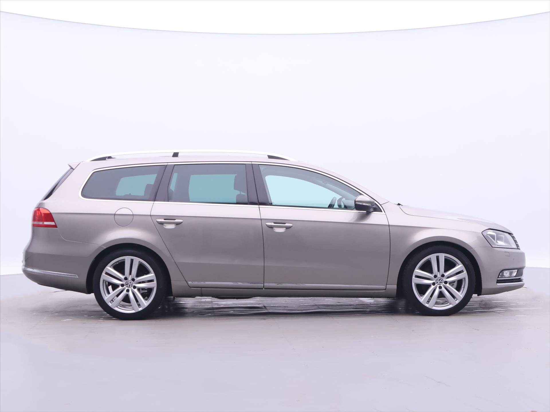 Volkswagen Passat Kombi 1,6 l 77 kw