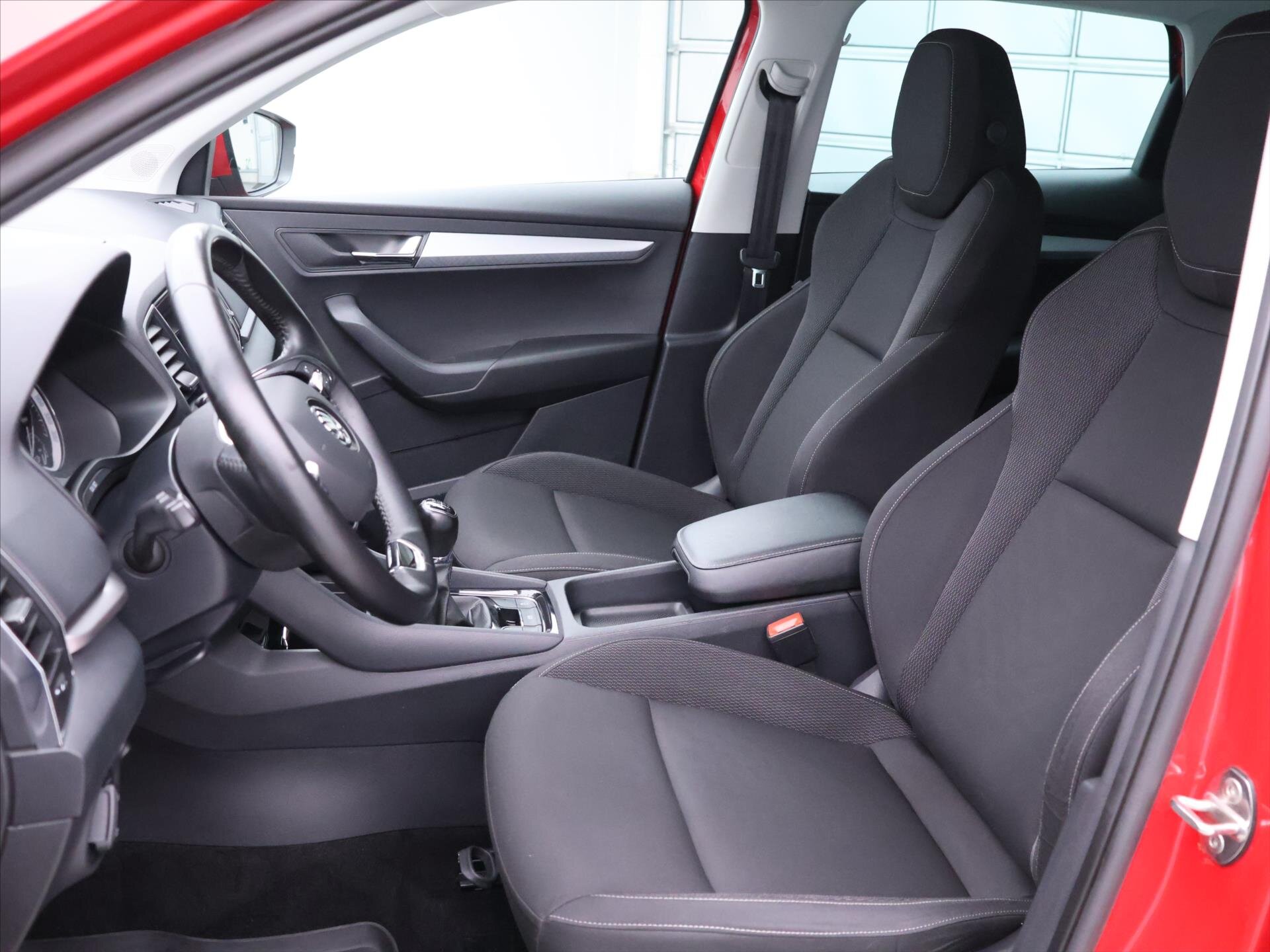 Škoda Karoq SUV / Terénní 2,0 l 85 kw